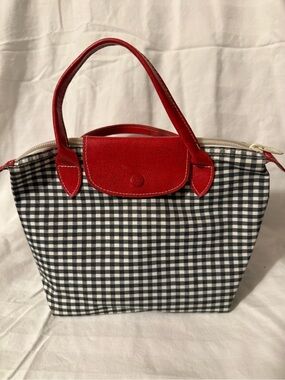 Two’s Company Small Le Pliage Gingham Tote in Red and Black